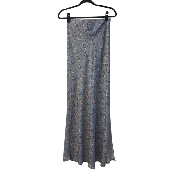 Altar'd State Dresses & Skirts - Altar'd State Blue Floral Maxi Skirt